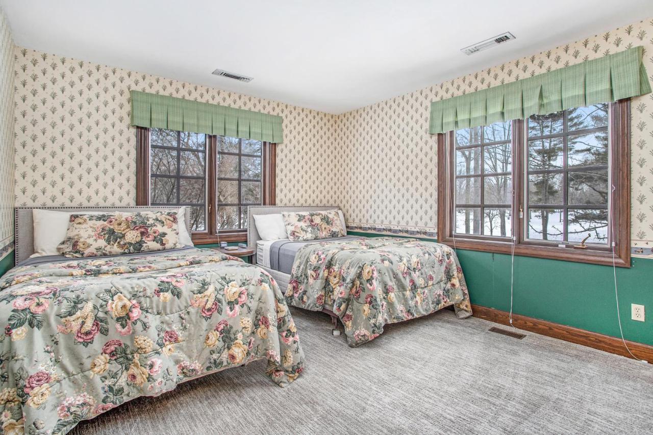 Villa Point O' Woods Benton Harbor Esterno foto